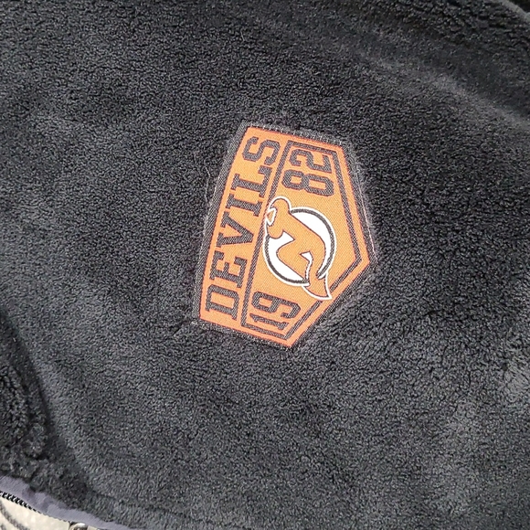 NHL NJ Devils Fleece Pullover - Picture 6 of 10